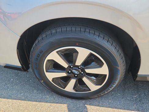 Used 2018 Subaru Forester 2.5i w/ Alloy Wheel Package AWD/4WD image 17