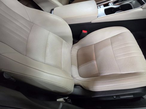 Used 2018 Honda Accord EX-L image 16