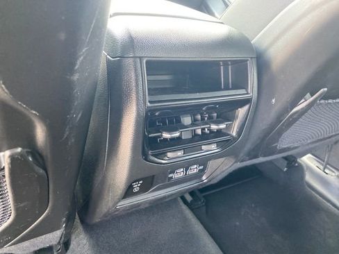 Used 2023 Jeep Grand Cherokee Altitude AWD/4WD image 19