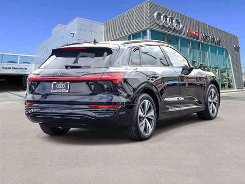 Used 2024 Audi Q8 e-tron Premium AWD/4WD image 4