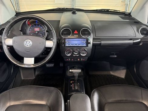 Used 2009 Volkswagen Beetle Convertible FWD image 14