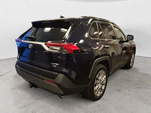 Used 2019 Toyota RAV4 Limited w/ Cold Weather Package AWD/4WD image 5