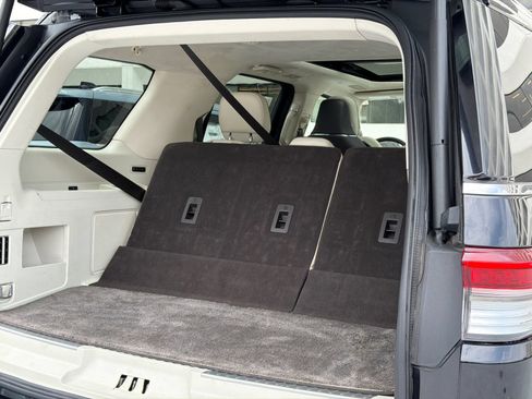 Used 2022 Lincoln Navigator Black Label AWD/4WD image 8