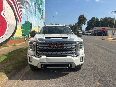 Used 2023 GMC Sierra 2500 Denali w/ Technology Package AWD/4WD image 9