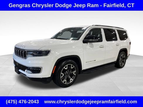 Certified 2024 Jeep Wagoneer Series III AWD/4WD image 3