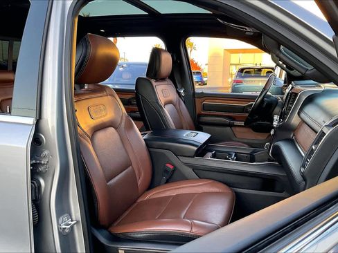 Used 2022 RAM 1500 Limited image 10