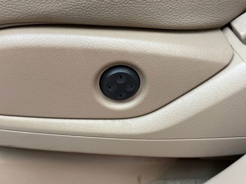 Used 2013 Mercedes-Benz ML 350 2WD image 25