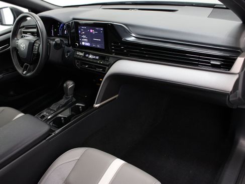 Used 2026 Toyota Camry SE w/ Convenience Package FWD image 35
