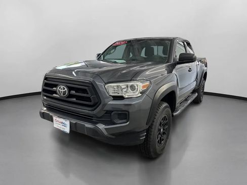 Used 2020 Toyota Tacoma SR w/ SX Package AWD/4WD image 4