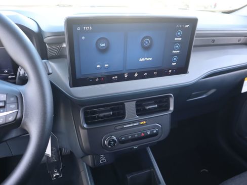 New 2026 Ford Maverick XL image 5