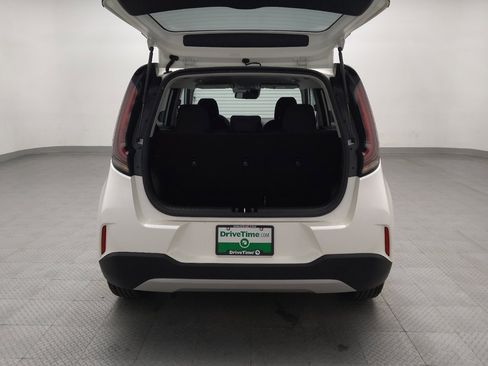 Used 2025 Kia Soul LX w/ LX Technology Package image 29