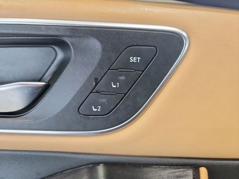 Used 2022 Nissan Rogue Platinum w/ Head-Up Display Package FWD image 18