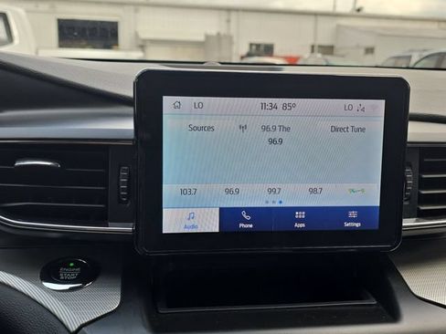 Used 2020 Ford Explorer XLT w/ Equipment Group 202A RWD image 24