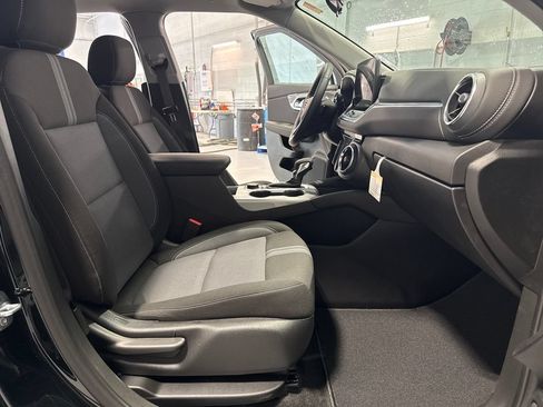 New 2026 Chevrolet Blazer LT FWD image 32