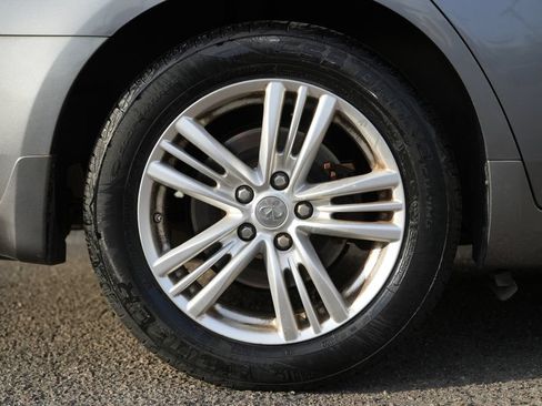 Used 2015 INFINITI Q40 AWD w/ Navigation Package image 9