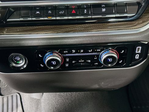 Used 2024 GMC Sierra 1500 Elevation image 22