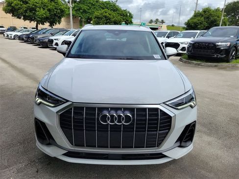 New 2025 Audi Q3 2.0T Premium image 14