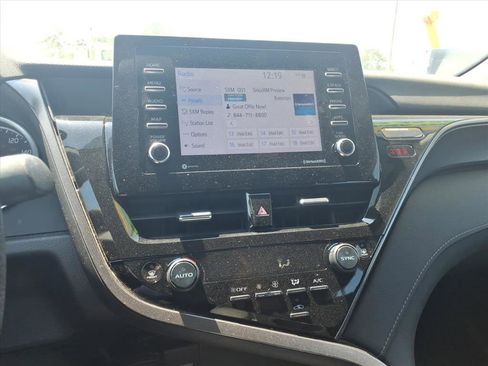 Used 2022 Toyota Camry LE image 20