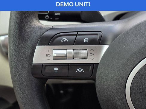 Used 2025 Hyundai Tucson SEL FWD image 30