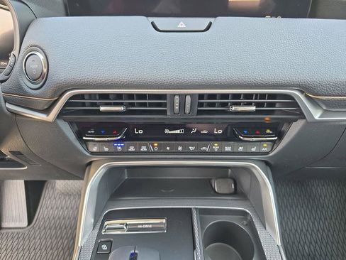 New 2026 MAZDA CX-90 Plug-In Hybrid w/Premium Sport AWD/4WD image 28