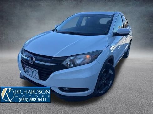 Used 2018 Honda HR-V EX-L image 2