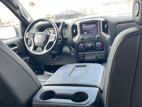 Used 2022 Chevrolet Silverado 1500 High Country AWD/4WD image 26