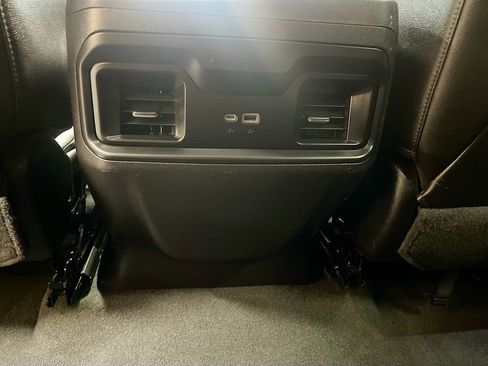 Used 2024 Chevrolet Silverado 1500 LT Trail Boss w/ LT Trail Boss Premium Package AWD/4WD image 27