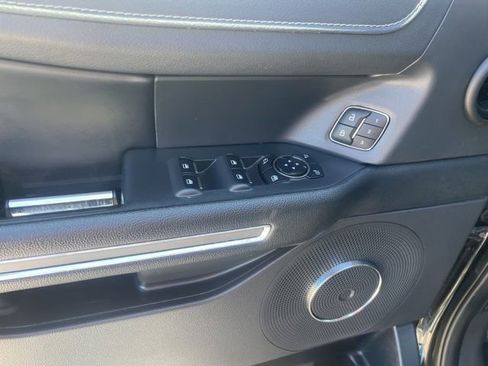 Used 2024 Ford Expedition Max XLT AWD/4WD image 18