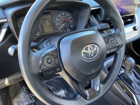 Used 2024 Toyota Corolla LE image 12