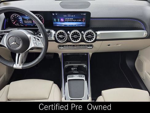 Certified 2025 Mercedes-Benz GLB 250 4MATIC image 19