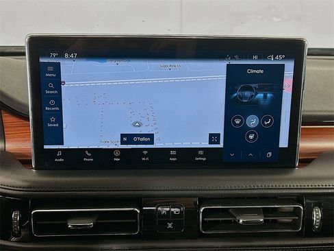 Used 2021 Lincoln Nautilus Reserve w/ Equipment Group 202A image 13