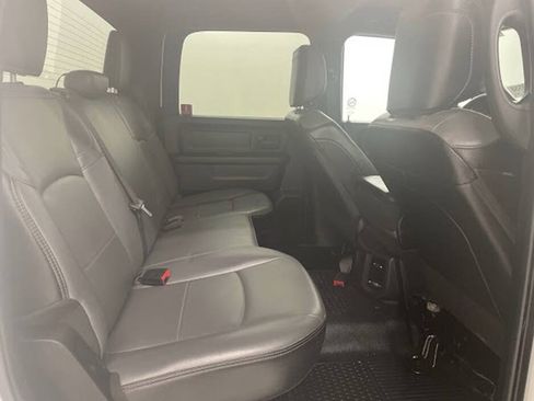 Used 2022 RAM 2500 Tradesman w/ Chrome Appearance Group AWD/4WD image 14