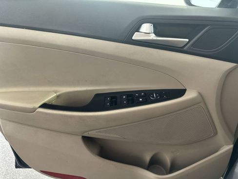 Used 2019 Hyundai Tucson SEL image 29