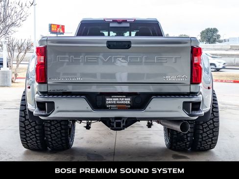 Used 2024 Chevrolet Silverado 3500 High Country w/ High Country Premium Package image 8