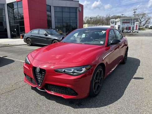 New 2025 Alfa Romeo Giulia AWD w/ Driving Assist Package image 4