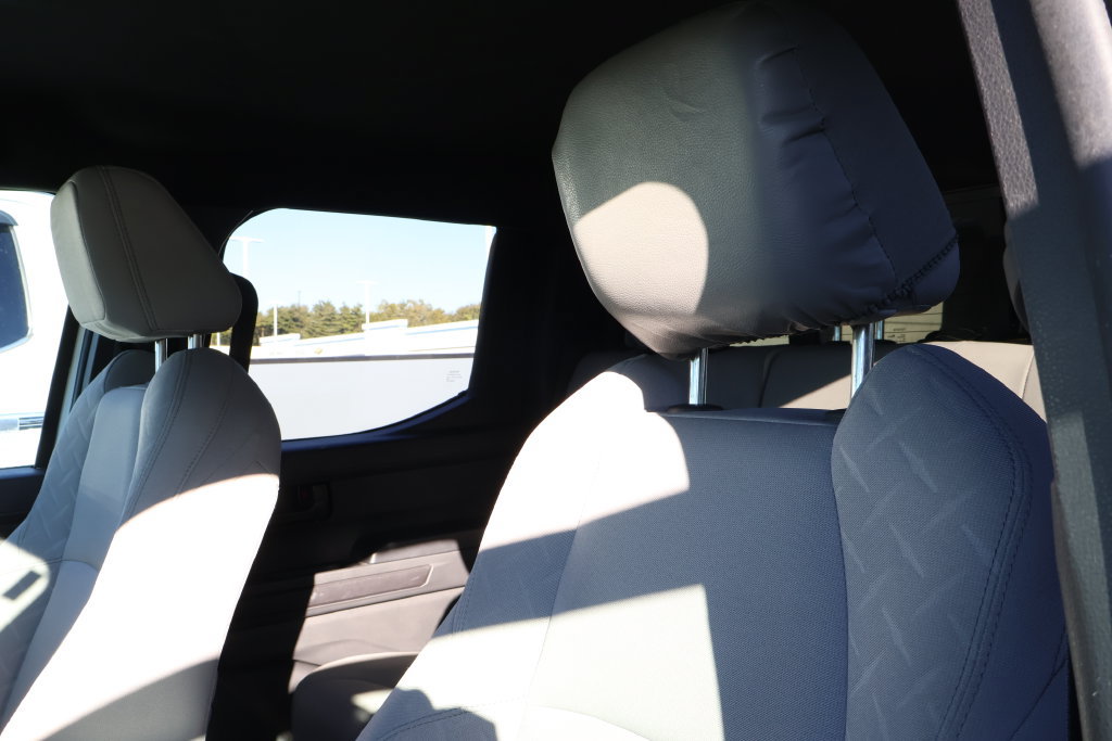 Used 2024 Toyota Tacoma SR5 AWD/4WD image 12