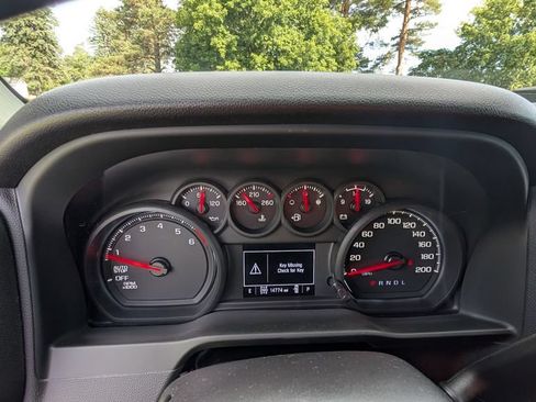 Used 2024 GMC Sierra 1500 Pro w/ Graphite Edition AWD/4WD image 8