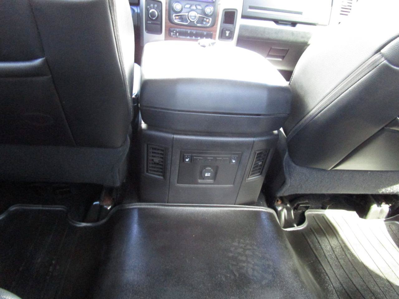Used 2015 RAM 2500 Laramie w/ Convenience Group AWD/4WD image 15