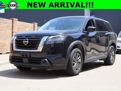 Used 2025 Nissan Pathfinder SV