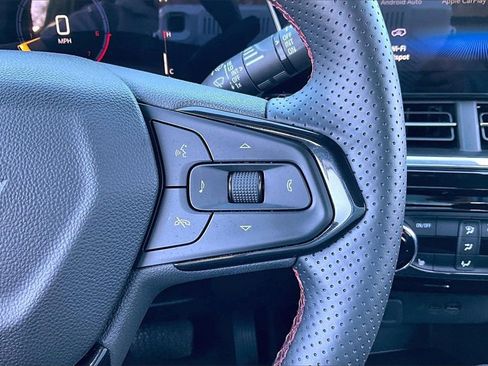 Used 2025 Chevrolet Trax RS w/ Driver Confidence Package image 21