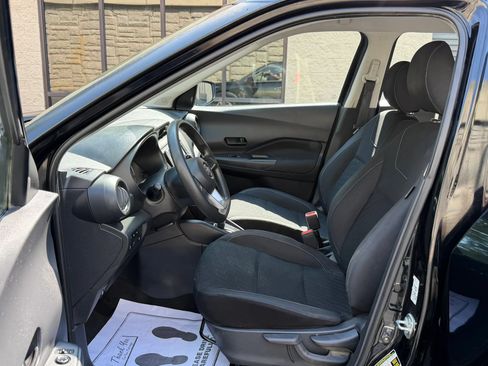 Used 2021 Nissan Kicks S FWD image 20