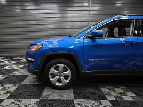 Used 2019 Jeep Compass Latitude w/ Popular Equipment Group AWD/4WD image 39
