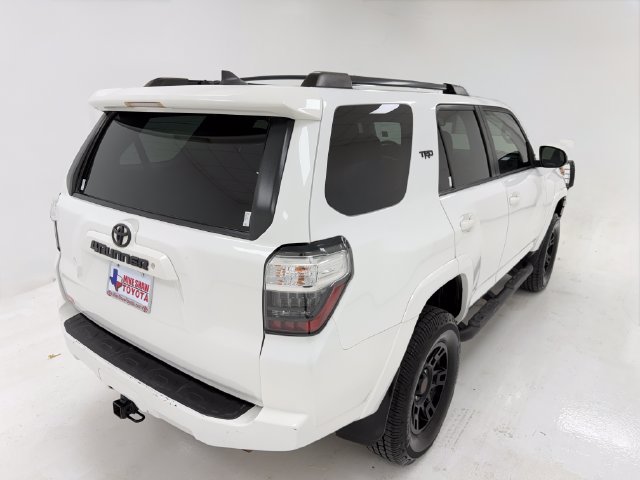 Used 2020 Toyota 4Runner SR5 AWD/4WD image 40