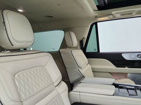 Used 2024 Lincoln Navigator L Black Label image 25