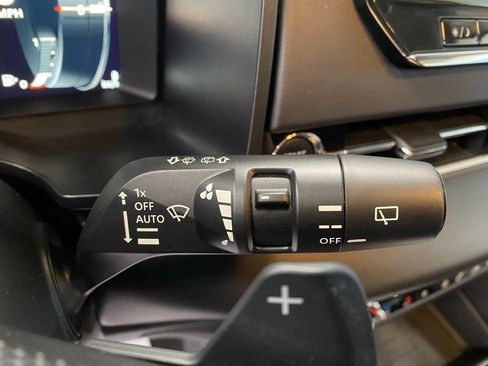 Used 2023 Mitsubishi Outlander SEL image 24