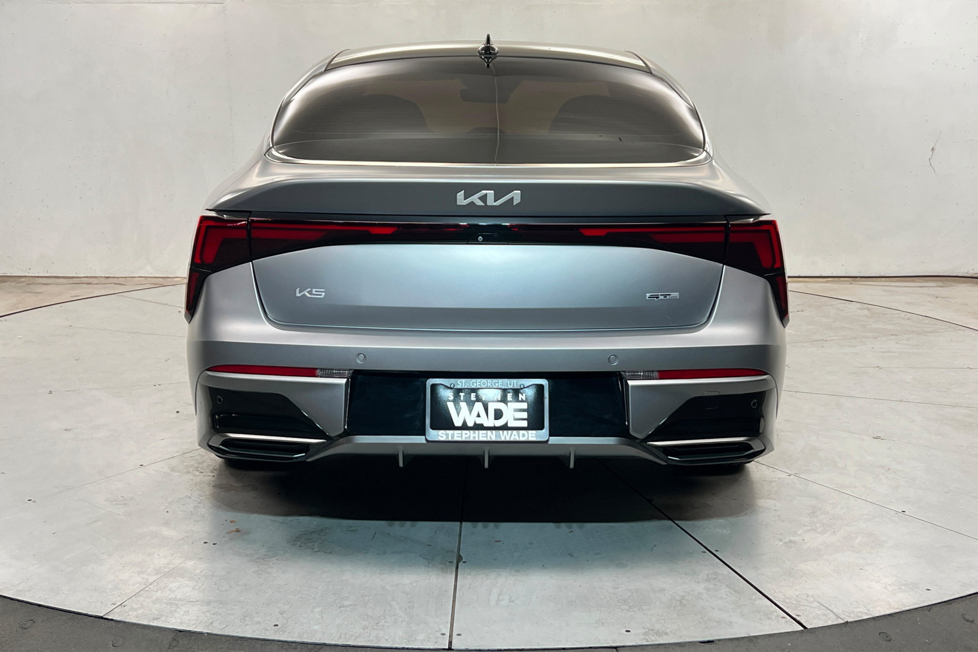 Used 2025 Kia K5 GT-Line w/ GT-Line Premium Package FWD image 4