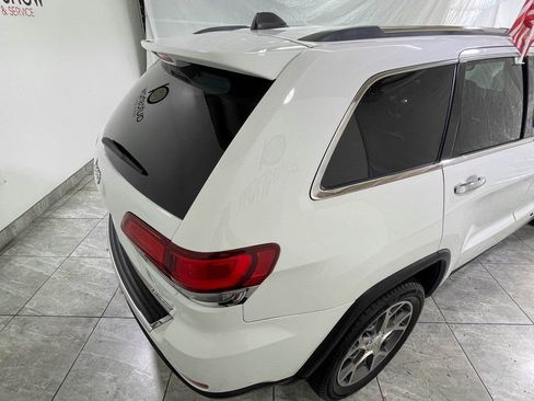 Used 2022 Jeep Grand Cherokee Limited image 7