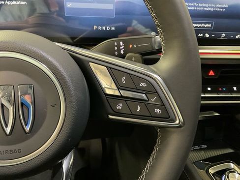 New 2025 Buick Envision Avenir image 26