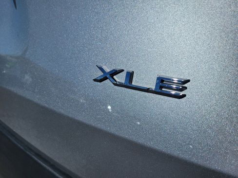 Used 2025 Toyota Grand Highlander AWD image 22