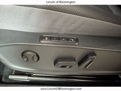 Used 2024 Volkswagen ID.4 Pro S image 35